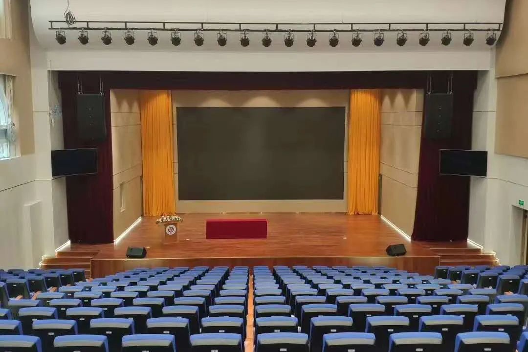 山東濟(jì)南報(bào)告廳-2